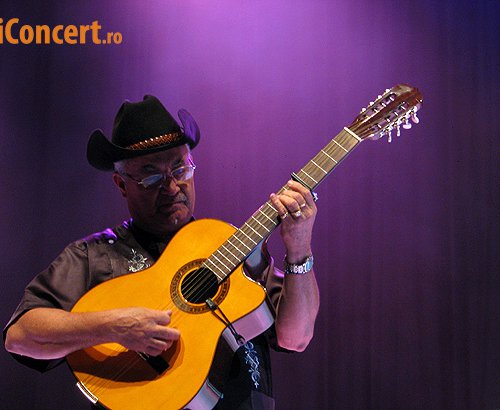 Eliades Ochoa