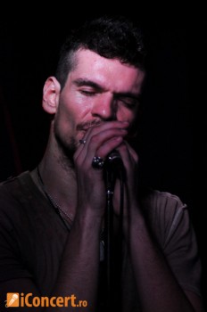 Vama a facut show in Coyote Cafe