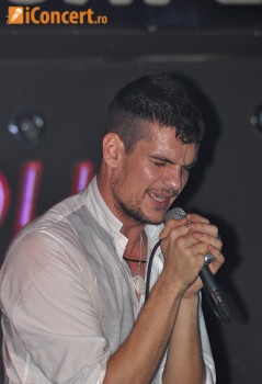 Vama a facut show in Coyote Cafe