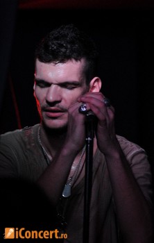 Vama a facut show in Coyote Cafe