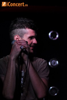 Vama a facut show in Coyote Cafe