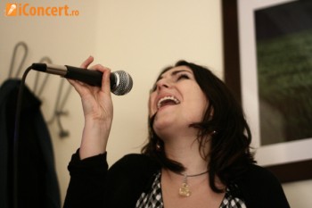 Alexandra & Alec – concert emotionant in Violeta’s Vintage Kitchen