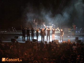 Demis Roussos a adus atmosfera de Craciun in Bucuresti (poze si video)