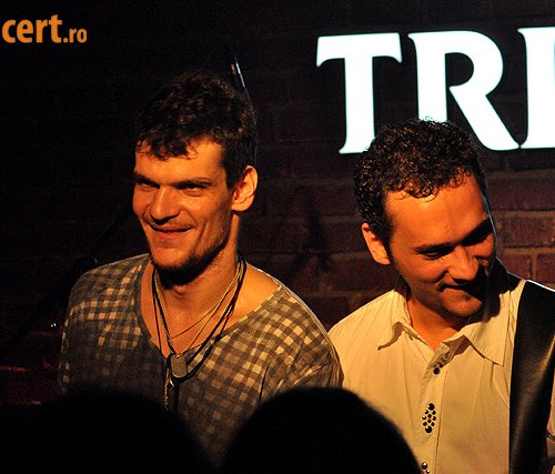 POZE: Vama in Club Tribute