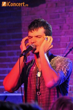 POZE: Vama in Club Tribute