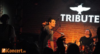 POZE: Vama in Club Tribute