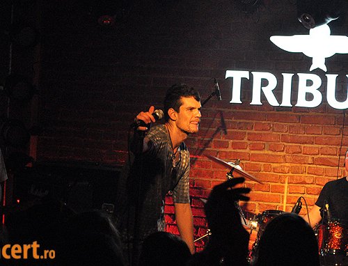 POZE: Vama in Club Tribute