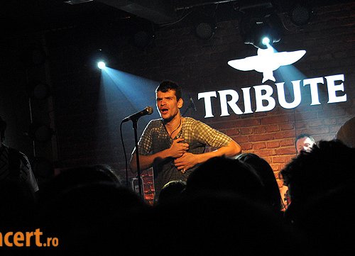 POZE: Vama in Club Tribute