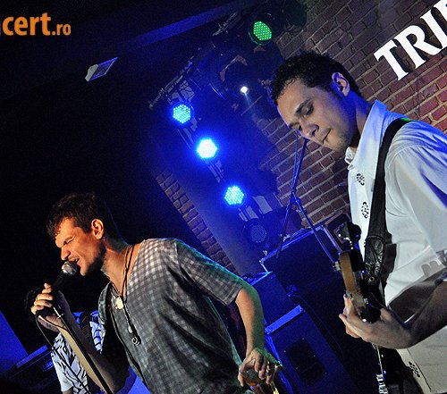 POZE: Vama in Club Tribute