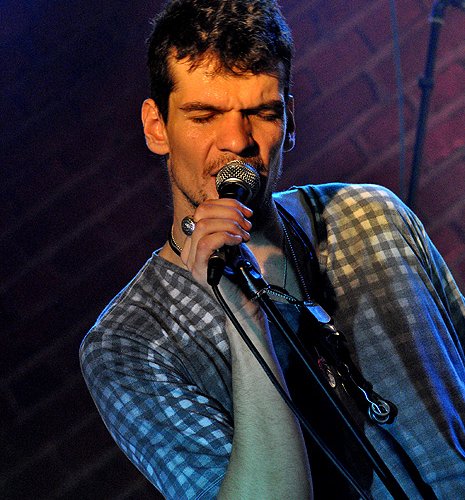 POZE: Vama in Club Tribute