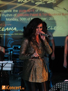 Claudia Pavel a sustinut primul sau concert unplugged (poze si video)
