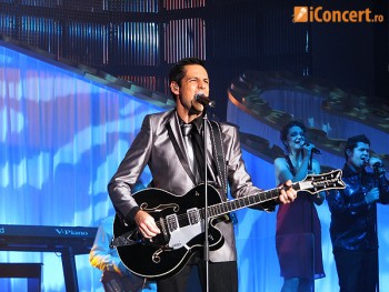 Stefan Banica jr. - de 8 ani impreuna de Craciun (poze si video)