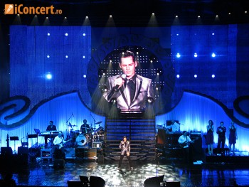 Stefan Banica jr. - de 8 ani impreuna de Craciun (poze si video)