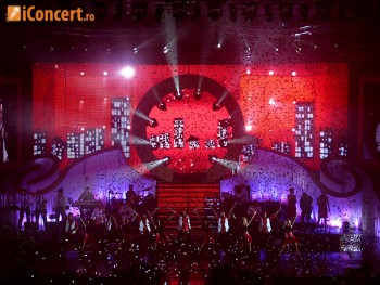 Stefan Banica jr. - de 8 ani impreuna de Craciun (poze si video)