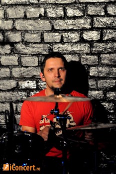 Concert Omul cu Sobolani in Club Mojo - Galerie foto