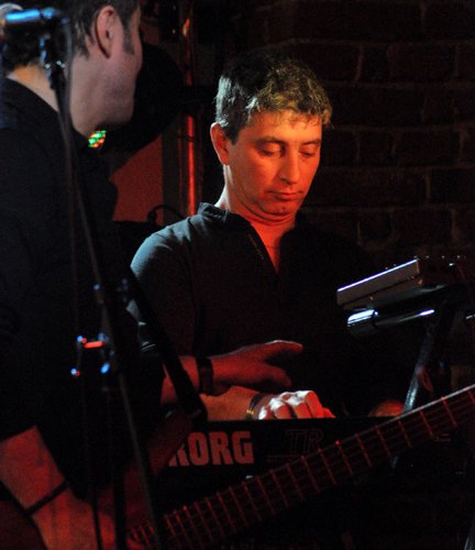 Parlament in Club Tribute
