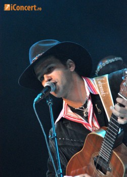 POZE: Live from Buena Vista – The Havana Lounge