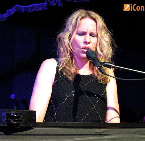 Valentine’s Day cu Vonda Shepard