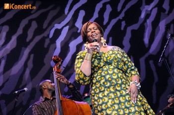 Dianne Reeves