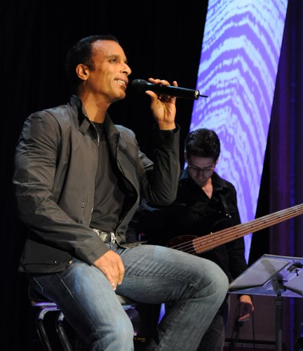 Poze Jon Secada
