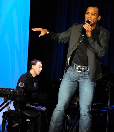 Poze Jon Secada
