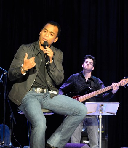 Poze Jon Secada