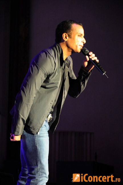 Poze Jon Secada