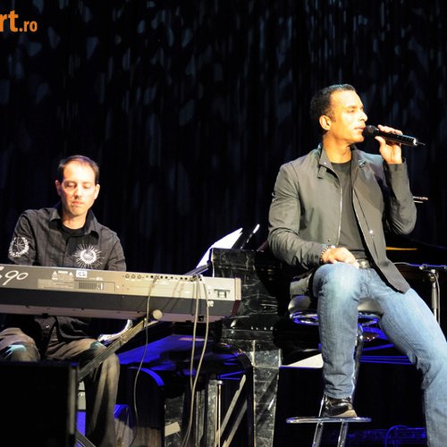Poze Jon Secada