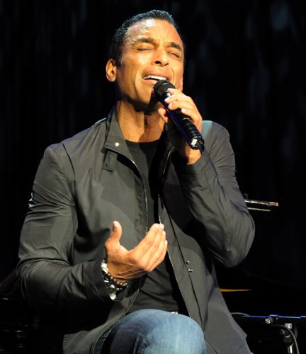 Poze Jon Secada