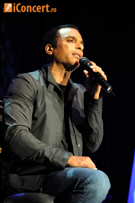 Poze Jon Secada