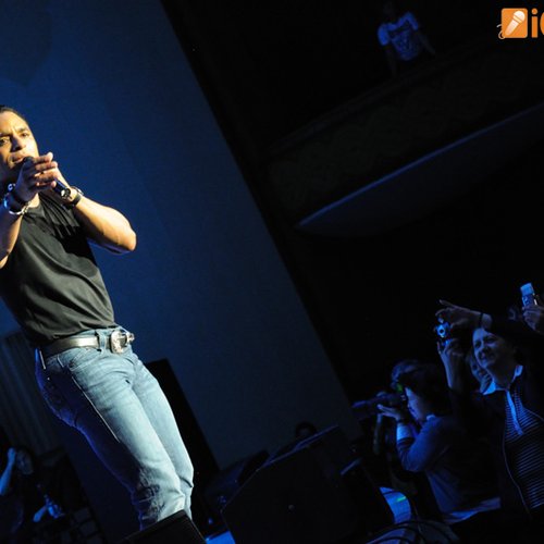Poze Jon Secada
