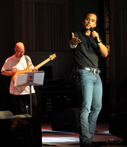 Poze Jon Secada