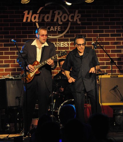 Rick Estrin & The Nightcats