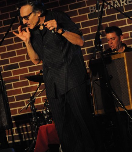 Rick Estrin & The Nightcats