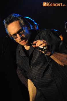 Rick Estrin & The Nightcats