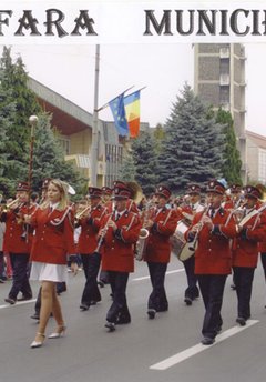 Festivalul de Fanfară şi Majorete „Promenada Verii”