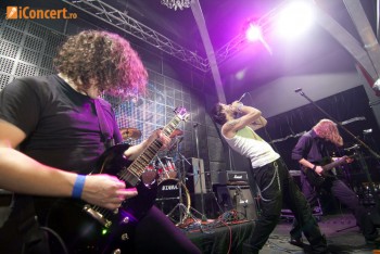 Labyrinthic Metal Evening