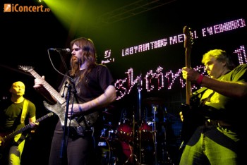 Labyrinthic Metal Evening