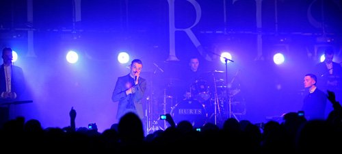POZE: Hurts la Bucureşti în Fratelii Studios