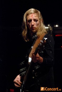 crow7-the-silver-church-1