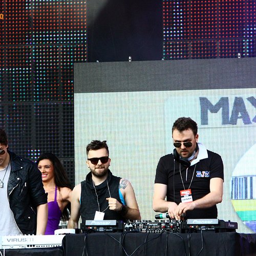 play-win-concert-fhm-music-10