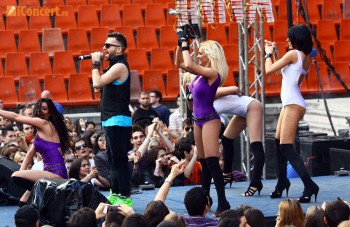 play-win-concert-fhm-music-11