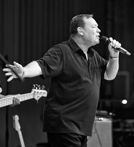 ali-campbell-ub40-bucharest-live-concert-11