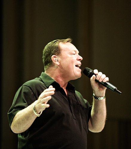 ali-campbell-ub40-bucharest-live-concert-5