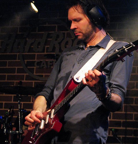 mr-big-hard-rock-cafe-bucharest-concert-10