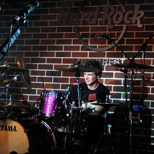 mr-big-hard-rock-cafe-bucharest-concert-6