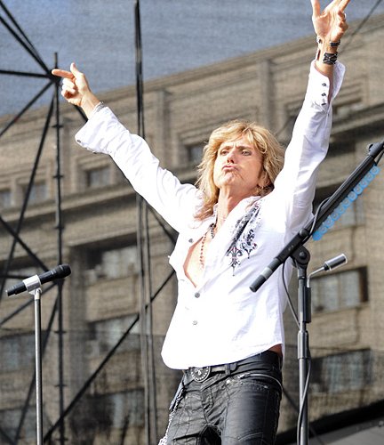 3-whitesnake-rock-the-city-2011-live-concert-2