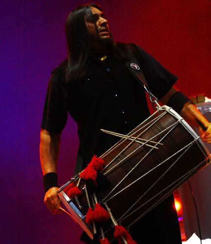 asian-dub-foundation-bestfest-2011-live-concert-11
