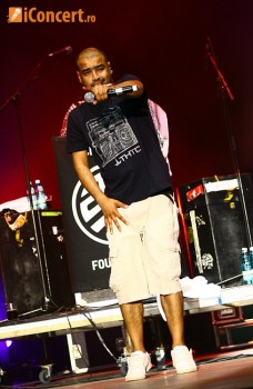 asian-dub-foundation-bestfest-2011-live-concert-12