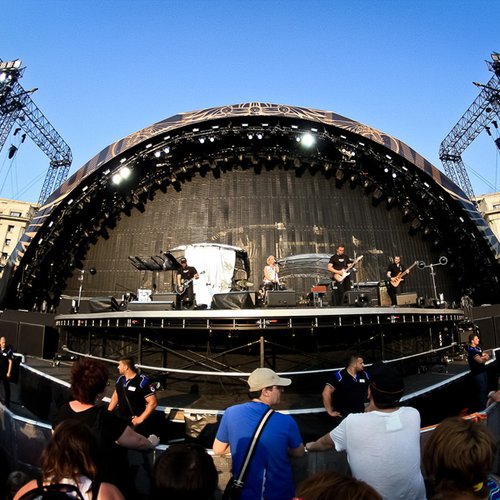 bon-jovi-live-concert-bucharest-2011-1